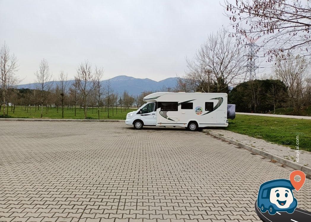 İznik Gölü Kenarı Otopark ve Kamp Alanı - Orhangazi̇, Bursa, foto 2