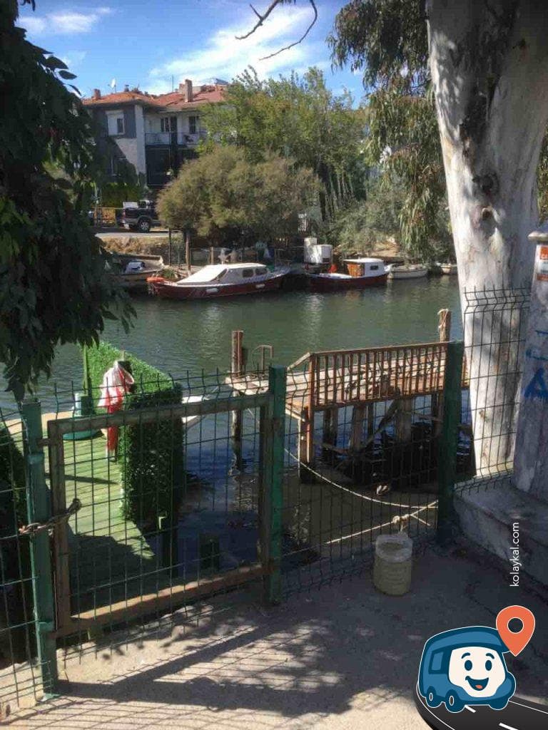 Ayvalık Kanal Kenarı Ücretsiz Su Kaynağı ve Kamp Alanı - Edremit, Balıkesir, foto 3