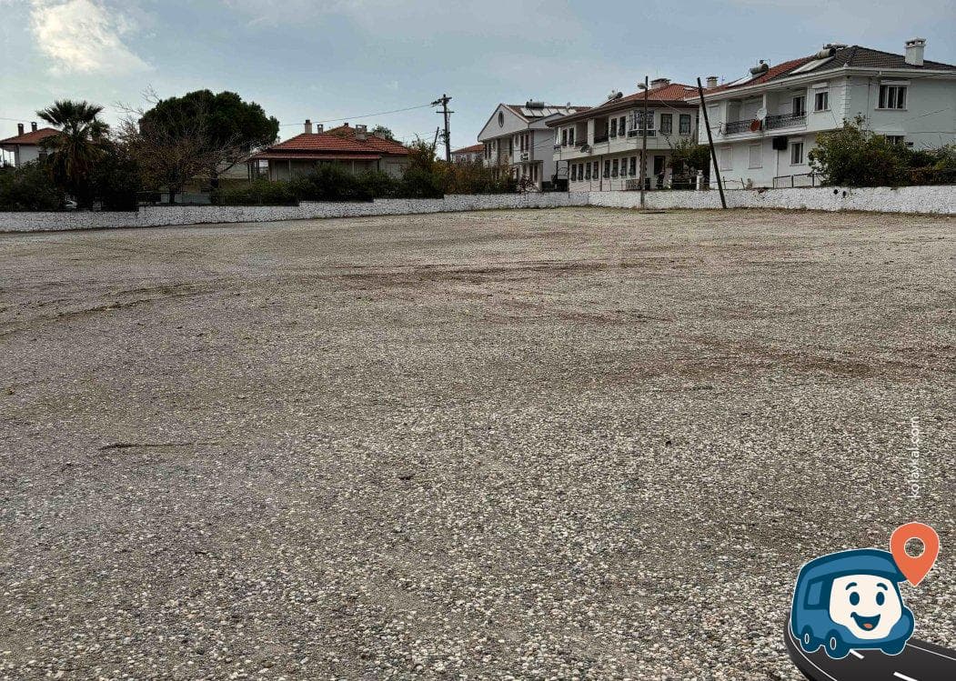 Merkezi Konaklamalı Otopark - Ayvalık, Balıkesir, foto 1