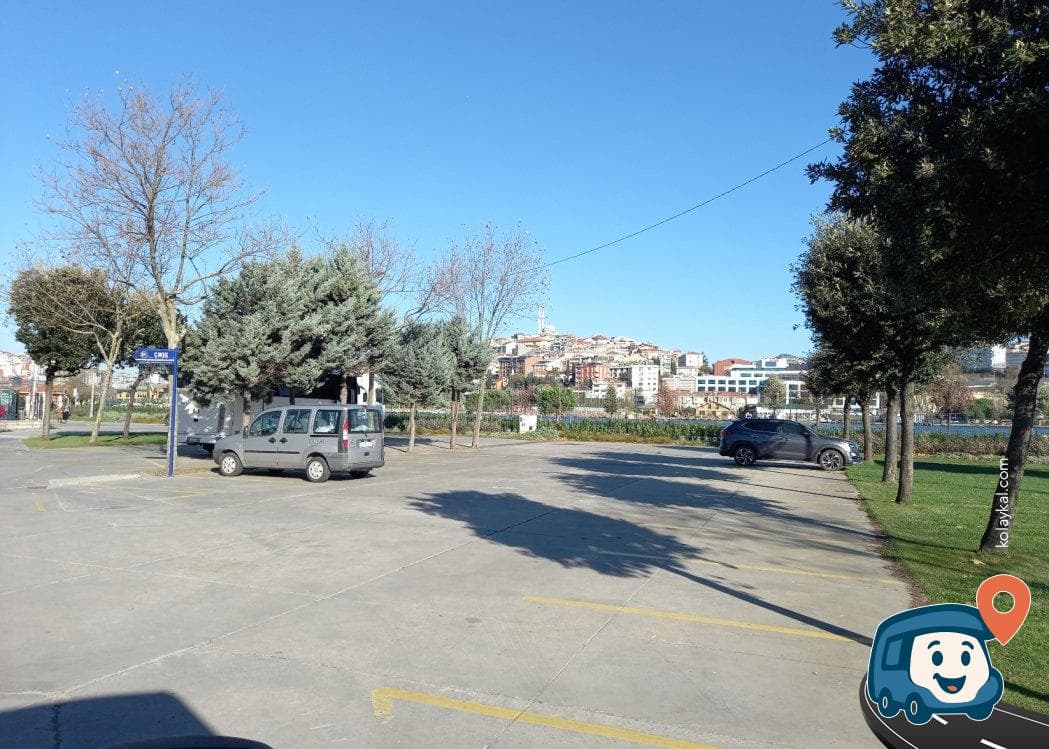 İstanbul Tramvay Durağı Yanı Güvenli Otopark - Eyüpsultan, foto 1