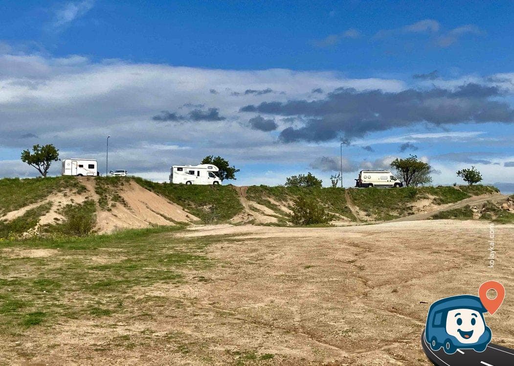 Kızıl Vadi Girişi Otopark ve Kamp Alanı - Ürgüp, Nevşehir, foto 4
