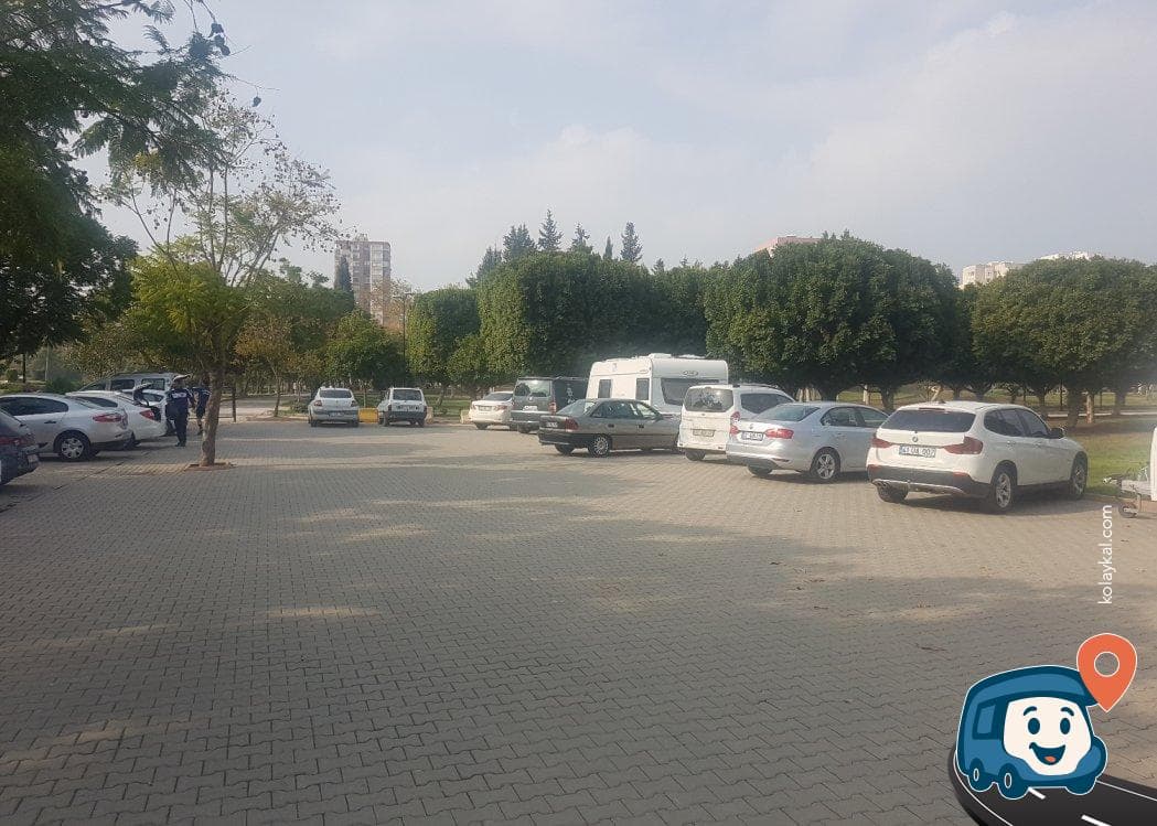 Merkez Park Gecelik Ücretsiz Otopark - Seyhan, Adana, foto 4