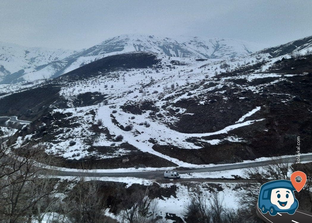 Köy Yolu Kenarı Ücretsiz Kamp Alanı - Pülümür, Tunceli, foto 1