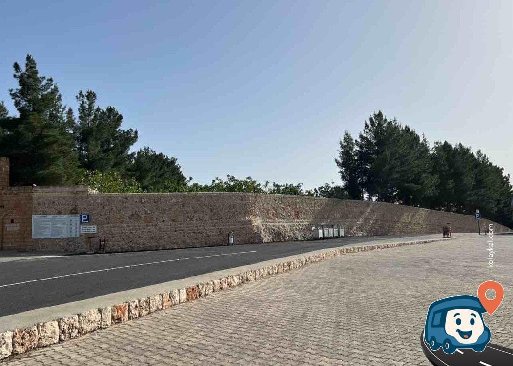 Mor Gabriel Manastırı Yanı Otopark - Midyat, Mardin, foto 2