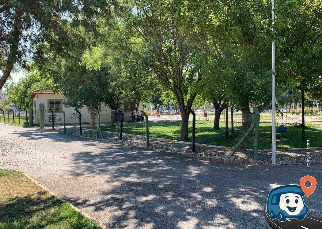 Hüsnü Kahraman Kültür Parkı - Akhisar, Manisa, foto 2