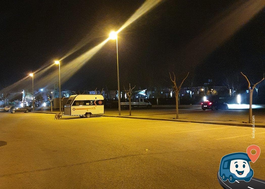 Manisa Şehir Merkezi Otoparkı Park Yanı - Yunusemre, foto 1