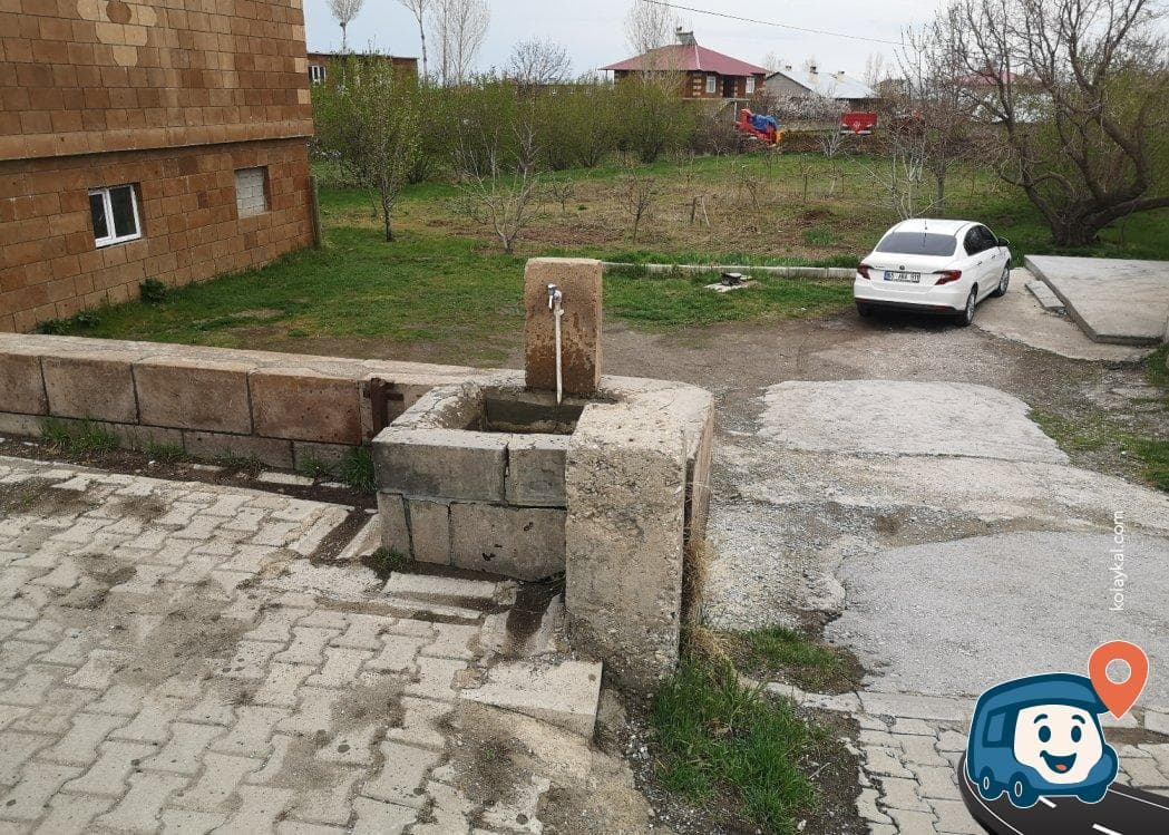 Ahlat Yolu Üzeri Ücretsiz Su Kaynağı - Bitlis, foto 1