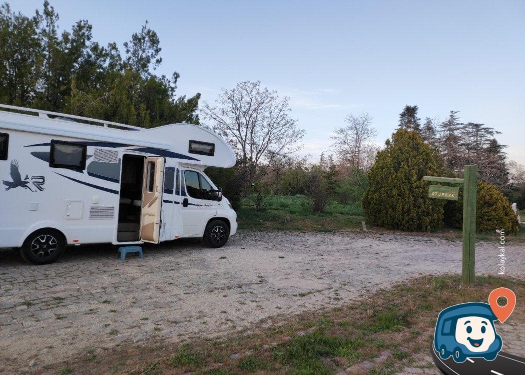 Piknik ve Kamp Alanı - Sinanpaşa, Afyonkarahisar, foto 1