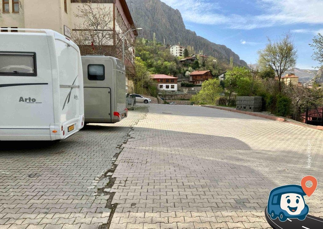 Çeşme Yanı Sakin Kamp Alanı - Kemaliye, Erzincan, foto 2
