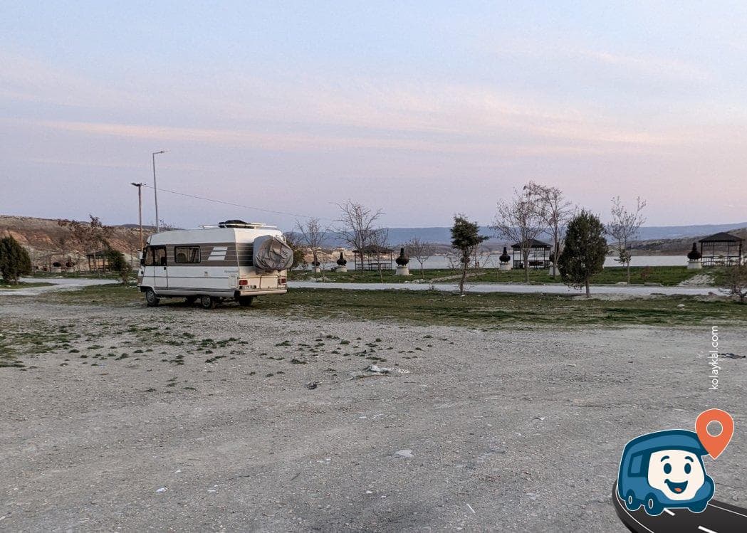 Gökçeören Göleti Piknik Alanı ve Kamp Yeri - Nallıhan, Ankara, foto 1