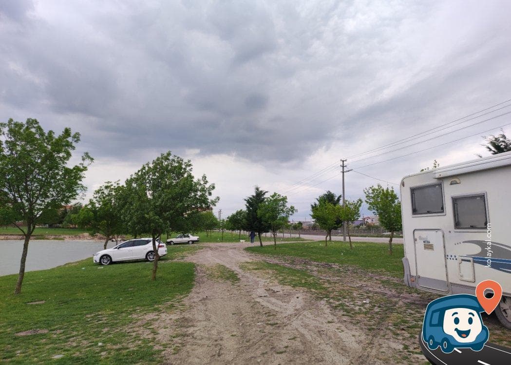 İstanbul Yolu Üzeri Gölet Kenarı Mola Yeri - Ergene, Tekirdağ, foto 2