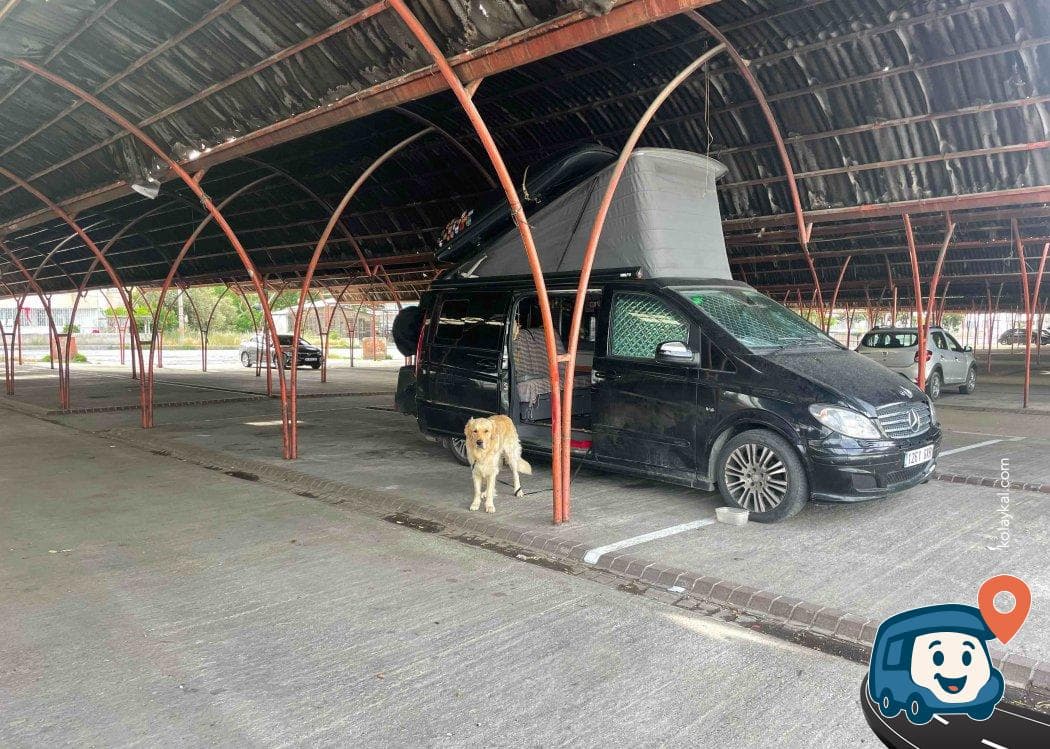 Ayvalık Merkez Halk Pazarı Otoparkı - Edremit, Balıkesir, foto 1