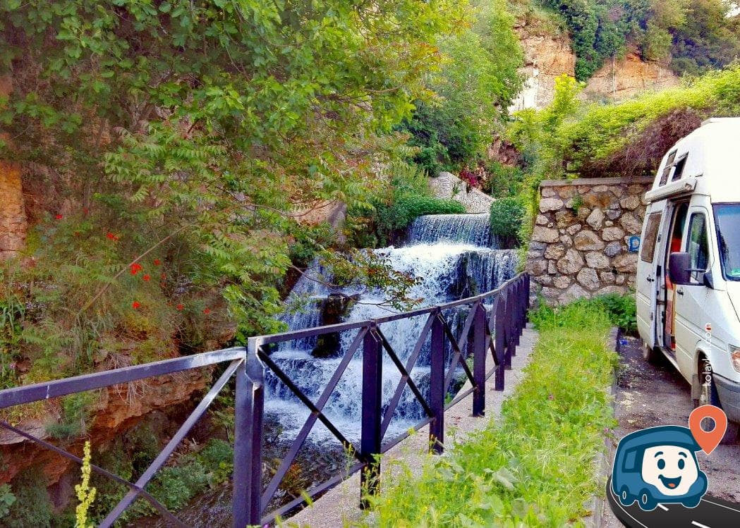Şelale Yanı Sakin Koyu Kamp ve Otopark Alanı - Osmangazi̇, Bursa, foto 1