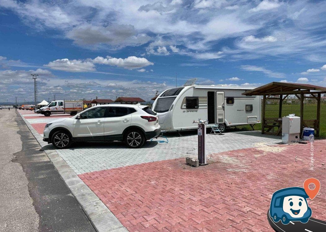 Afyon Karavan ve Kamp Alanı - Afyonkarahisar Merkez, Afyonkarahisar, foto 1