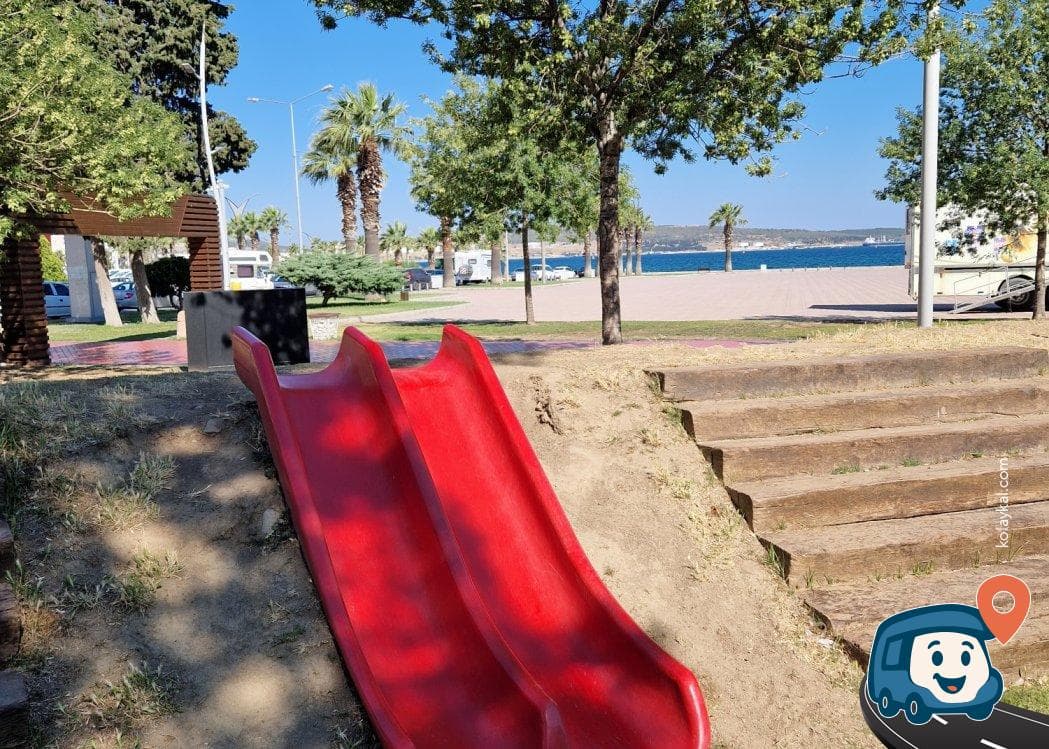 Aliağa Sahili Karavan ve Kamp Alanı - İzmir, foto 1