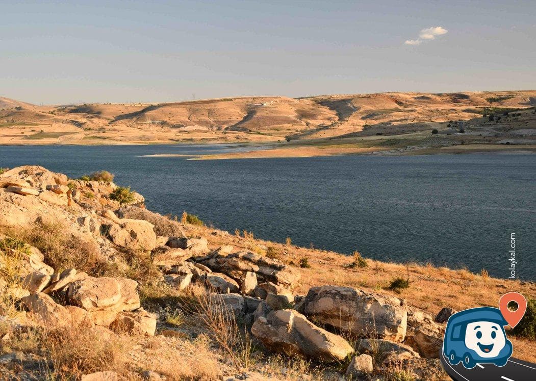 Göl Manzaralı Sakin Kamp Noktası - Ağın, Elazığ, foto 1