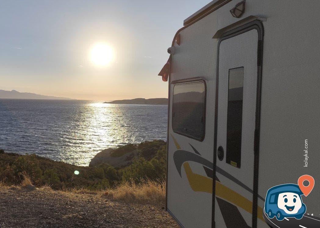 Ücretsiz Karavan ve Kamp Alanı - Foça, İzmir, foto 2