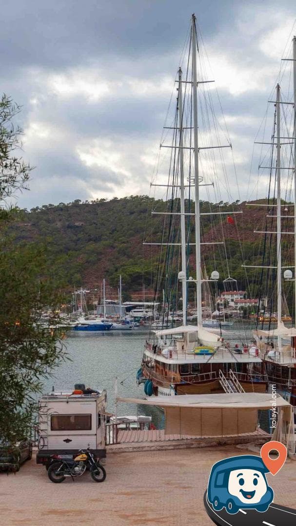 Fethiye Marina Yanı Ücretsiz Otopark ve Kamp Alanı - Muğla, foto 1