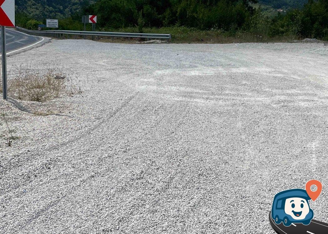 Doğa İçinde Yol Kenarı Kamp ve Konaklama Alanı - Cide, Kastamonu, foto 1