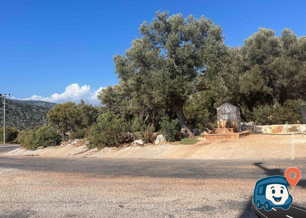 Kaş Yakınlarında Su Kaynağı ve Mola Yeri - Demre, Antalya, foto 1