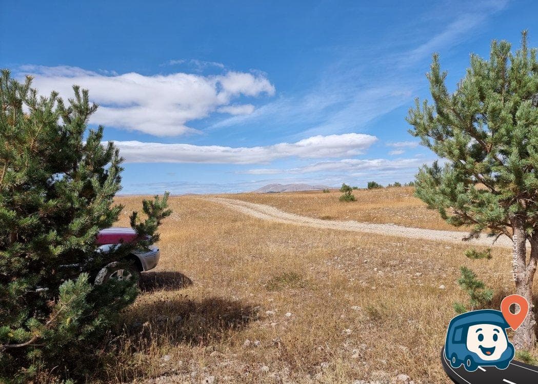 Türkgözü Sınır Kapısı Yakınında Kamp Alanı - Hanak, Ardahan, foto 2