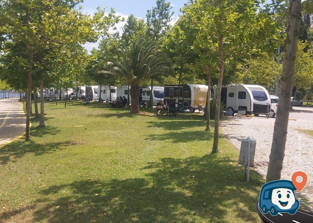 Karavan ve Otomobil Park Alanı - Karamürsel, Kocaeli, foto 3