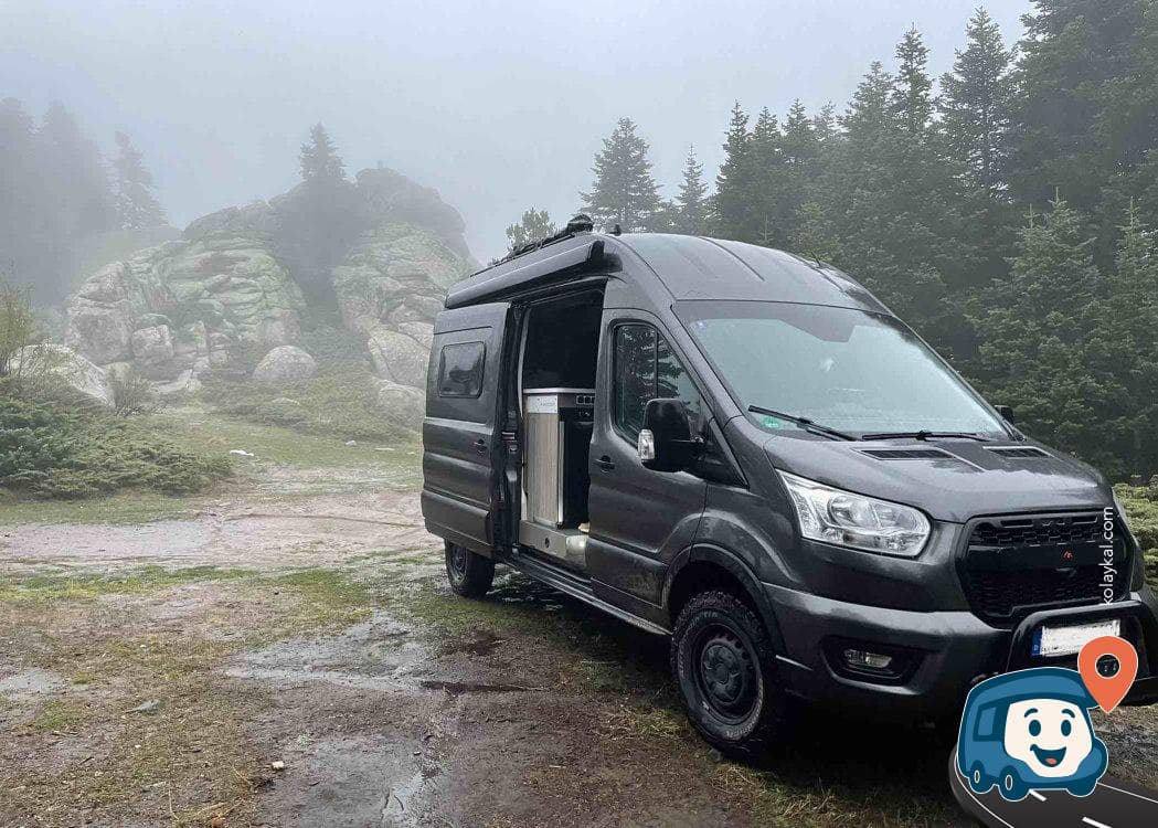 İznik Gölü Yakınında Ağaçlar Arasında Sakin Kamp Alanı - Osmangazi̇, Bursa, foto 1