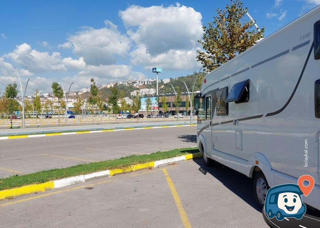 Konferans Merkezi Otoparkı - İzmit, Kocaeli, foto 2