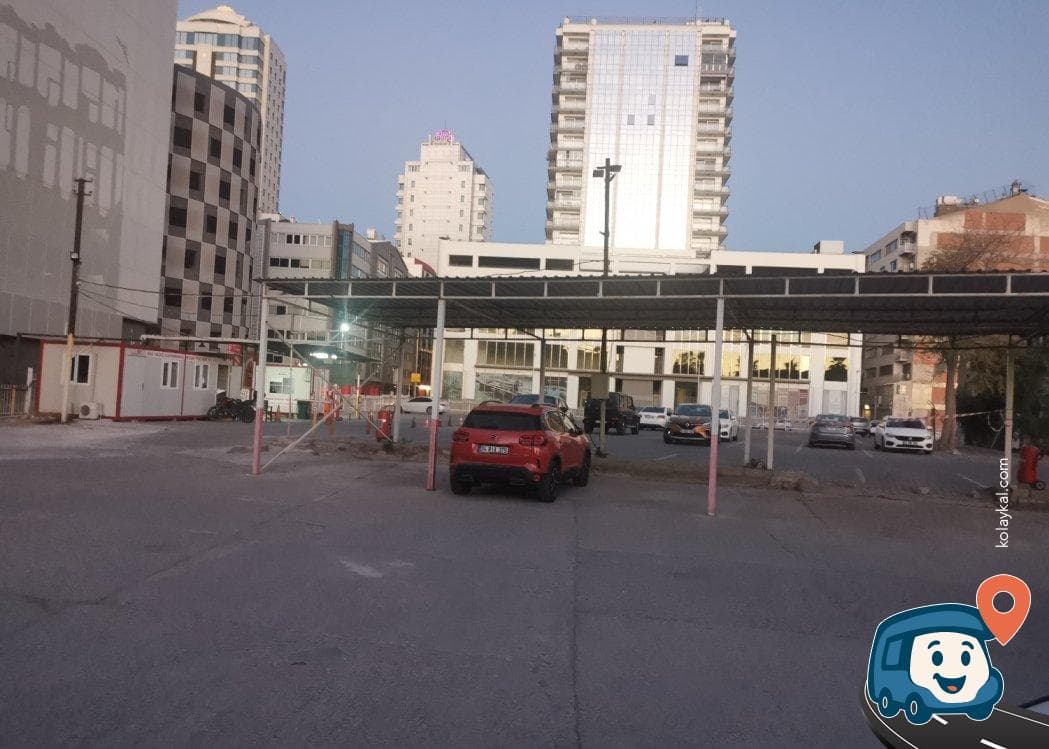 İzmir Sahil Otoparkı (maks. Yükseklik 2.5m) - Konak, foto 3