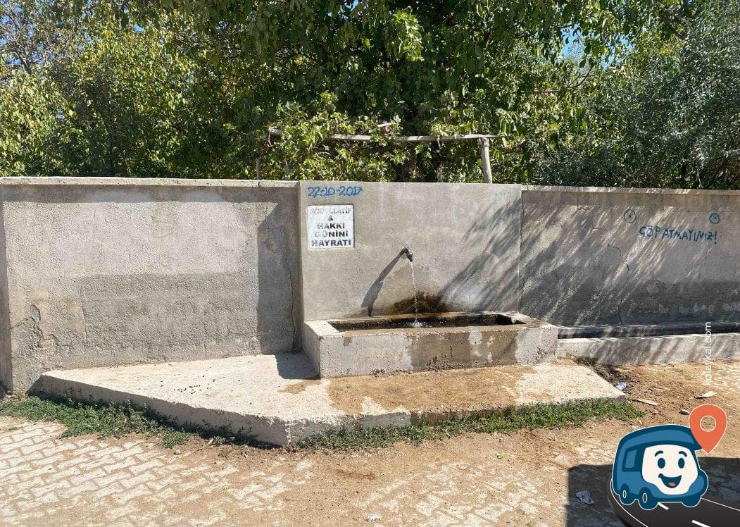 Van Gölü Yakınında Ücretsiz Su Kaynağı ve Kamp Alanı - Tuşba, foto 1