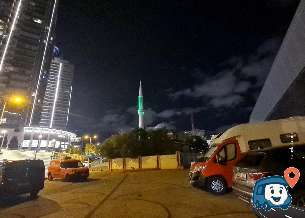 Emaar Square Avm Otoparkı - Üsküdar, İstanbul, foto 1