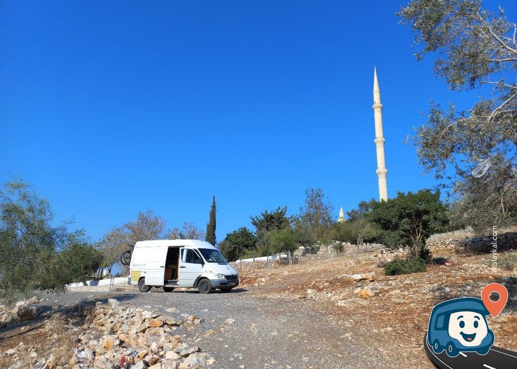 Eshab I Kehf Mağarası Yakınında Kamp ve Park Alanı - Tarsus, Mersin, foto 1