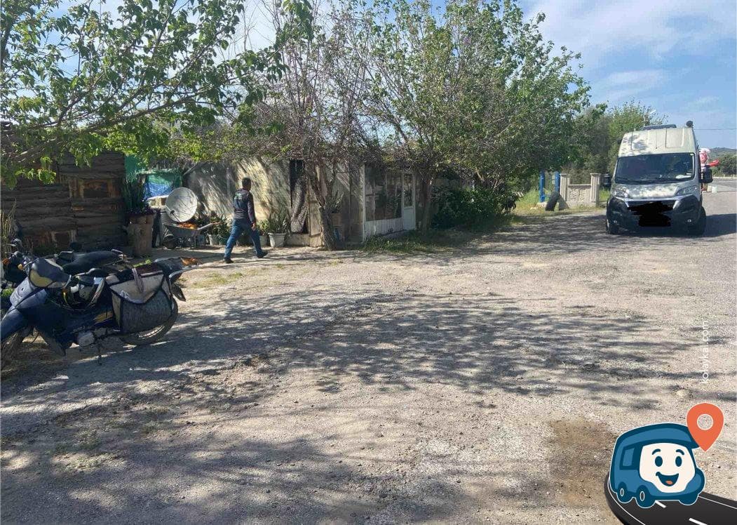 Dikili Yolu Üzeri Ücretsiz Su Kaynağı ve Yerel Lezzetler - İzmir, foto 2