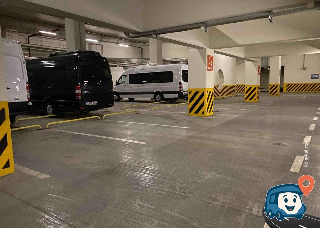 Yüksek Tavanlı Otopark ve Servis Alanı - Çankaya, Ankara, foto 1