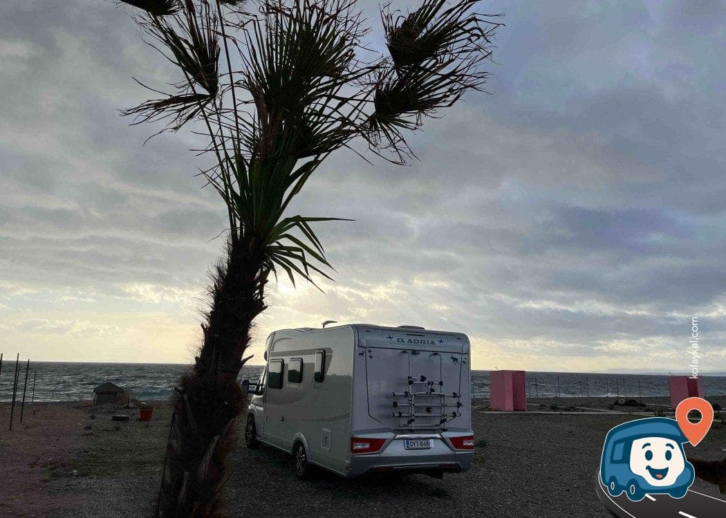 Assos Kadırga Halk Plajı Kamp Alanı - Ayvacık, Çanakkale, foto 1