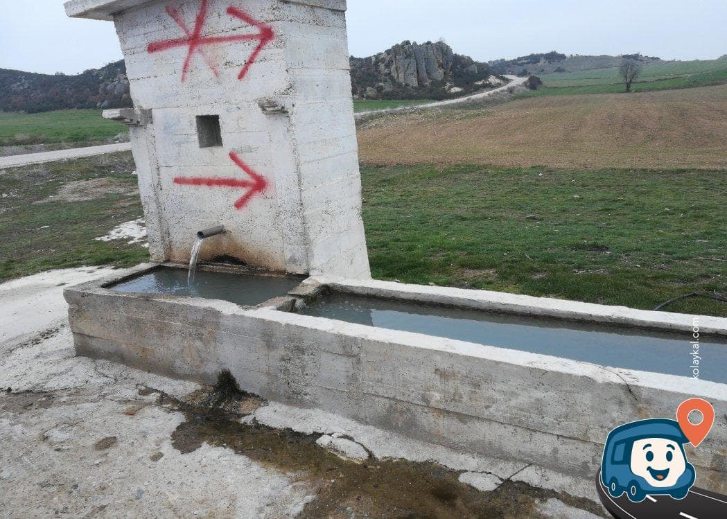 Afyonkarahisar Çeşmeli Kamp Alanı - İhsaniye, foto 2