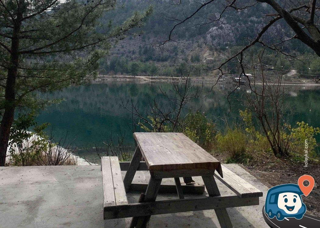 Burdur Bucak Otobüs Kamp Alanı Su Kaynağı Mevcut, foto 2