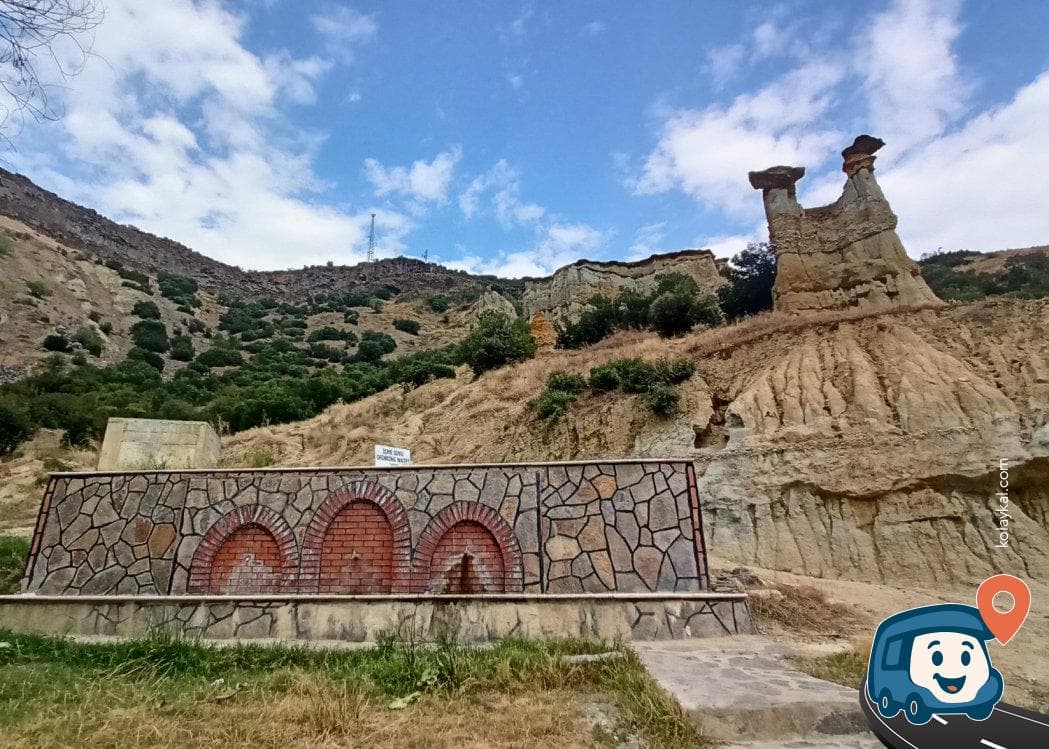 Otopark ve Su Kaynağı - Kula, Manisa, foto 1