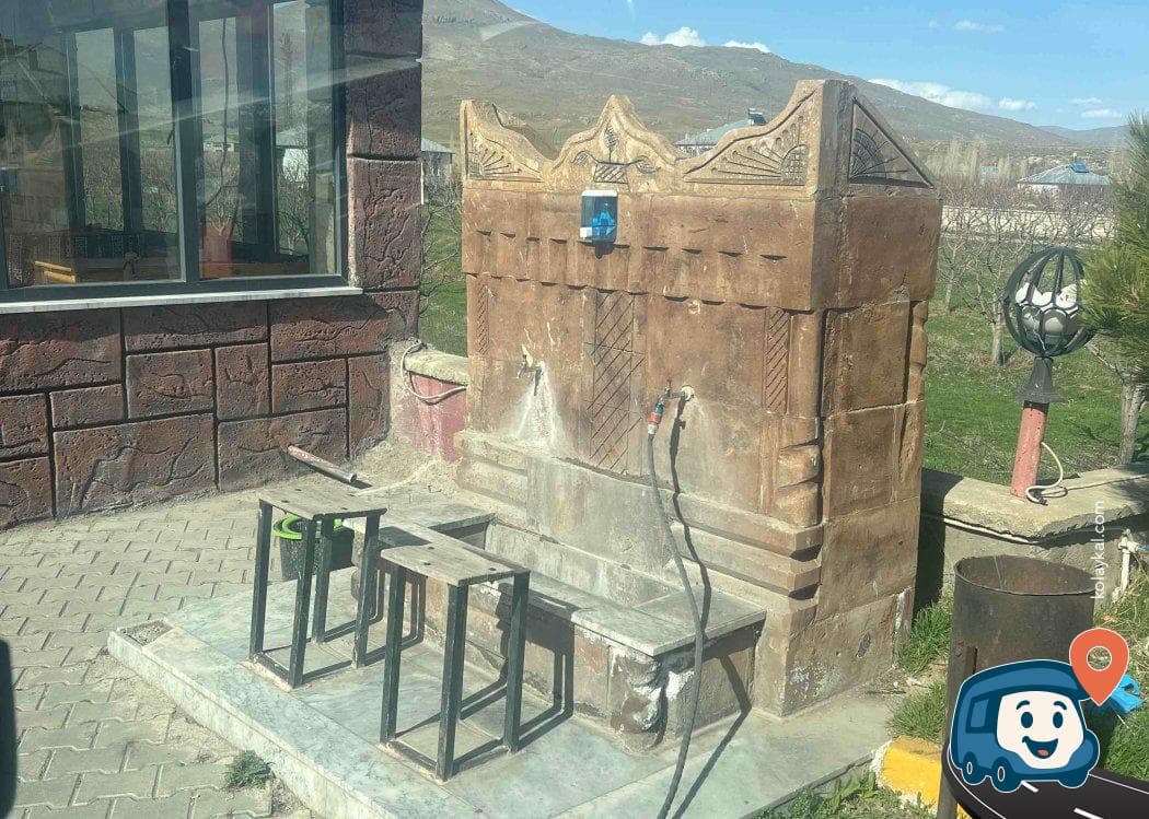 Su Kaynağı Olan Servis Alanı - Muradiye, Van, foto 2