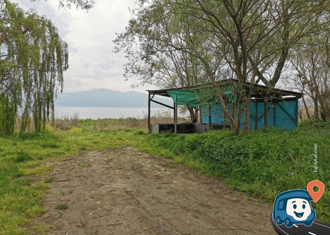 Çakırlı Köyü Yakınında Göl Kenarı Kamp Alanı - Orhangazi̇, Bursa, foto 1