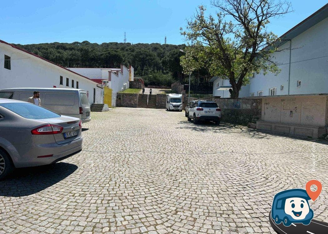 Ayvalık Atatürk Lisesi Yakını Ücretsiz Otopark - Balıkesir, foto 3
