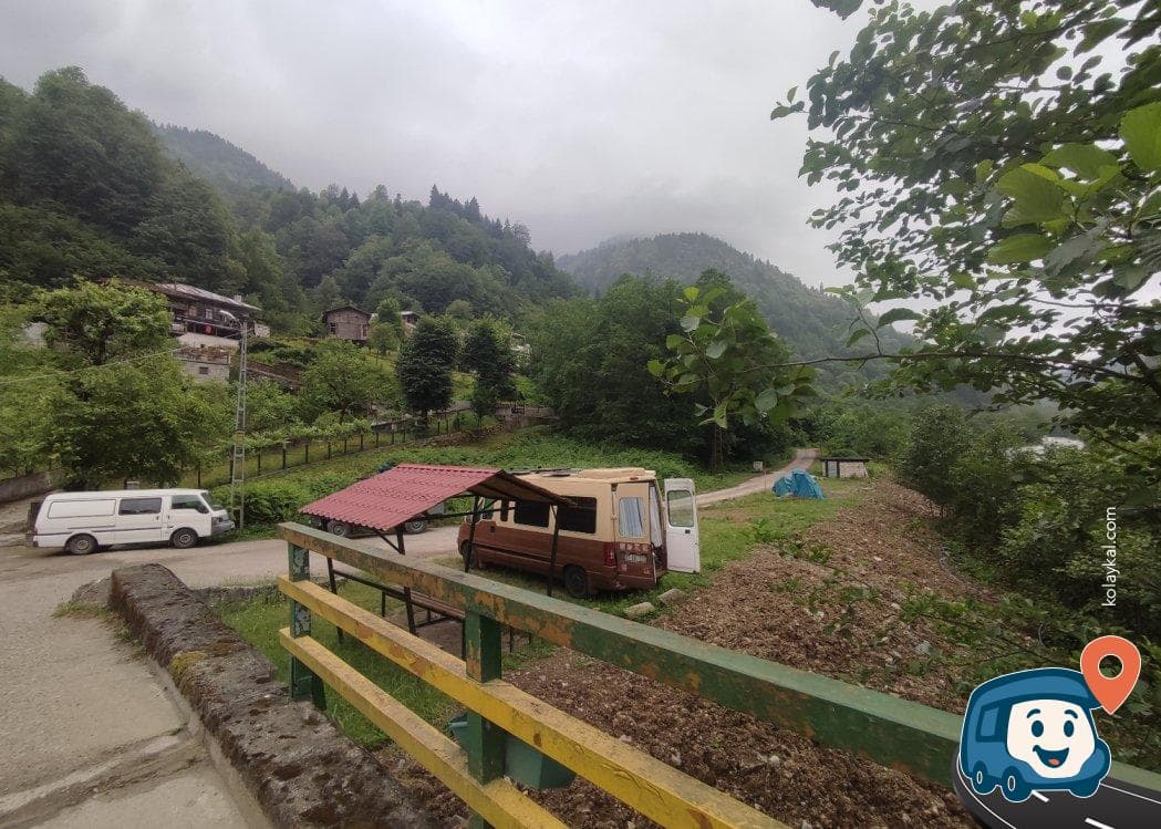 Fındıklı Deresi Kenarı Kamp ve Piknik Alanı - Çamlıhemşin, Rize, foto 3