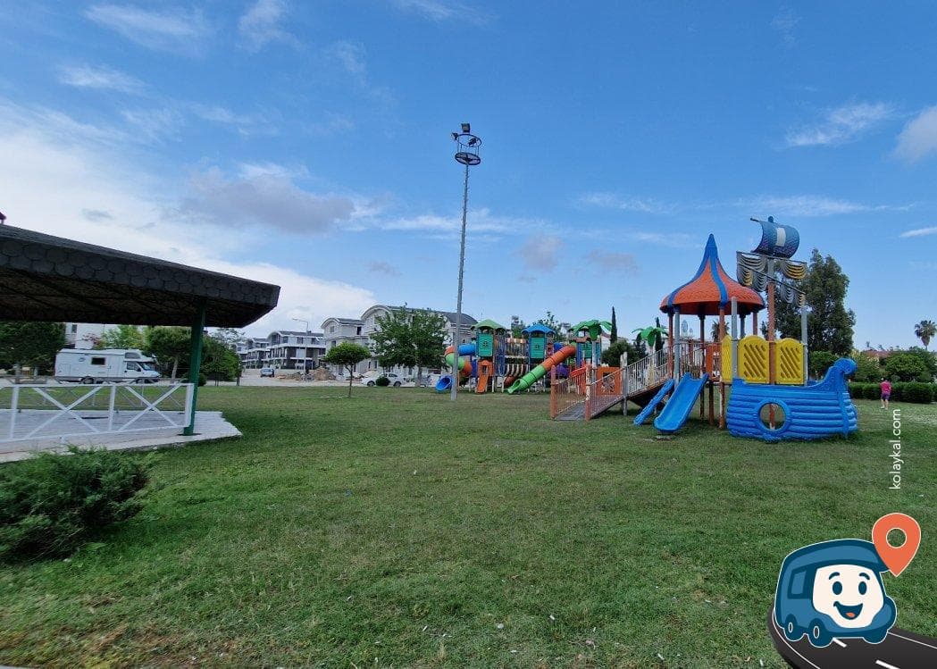 Belek Golf Sahası Yanı Çocuk Parkı Kamp Alanı - Serik, Antalya, foto 1