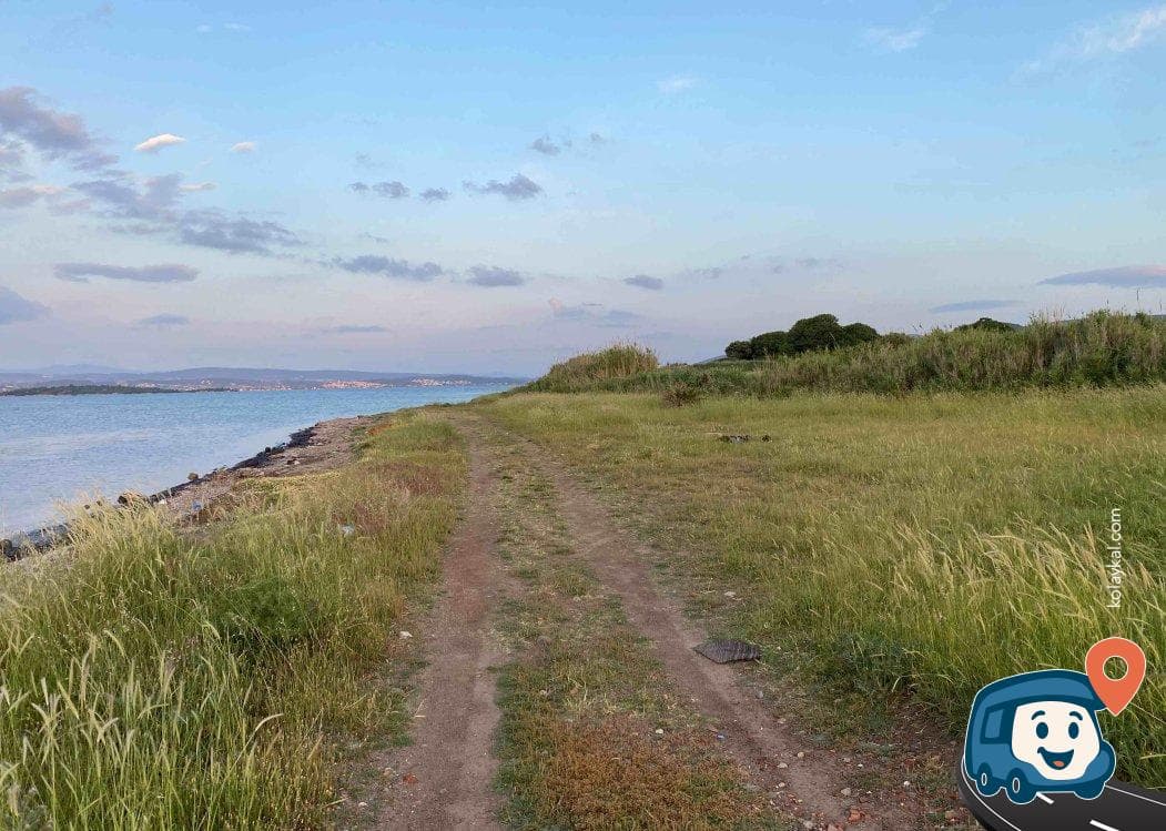 Gülbahçe Vahşi Kamp Alanı - Urla, İzmir, foto 1