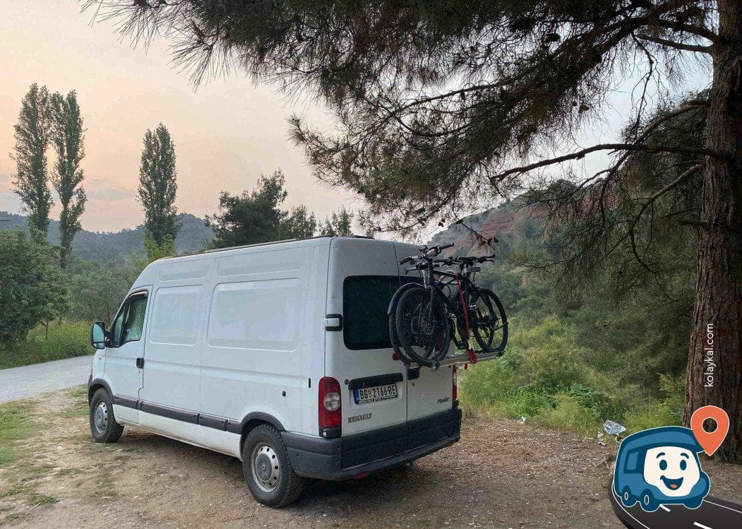 Sart Harabeleri Yakını Nehir Manzaralı Mola Noktası - Salihli, Manisa, foto 1