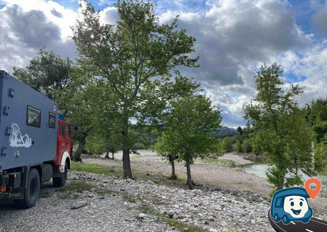 Taşkent Köprüsü Yanı Nehir Kenarı Kamp Alanı - Sarıveliler, Karaman, foto 3