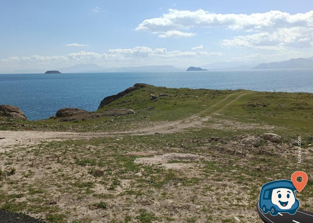 Göl ve Dağ Manzarası - Gevaş, Van, foto 4