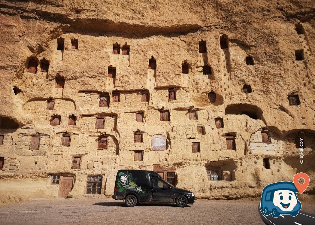 Astım Mağarası ve İncisu Mağarası Yakınındaki Mola Noktası - Karaman Merkez, Karaman, foto 1