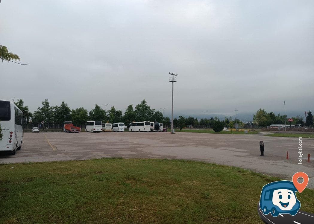 İzmit Sanayi Bölgesi Otoparkı - Kocaeli, foto 1