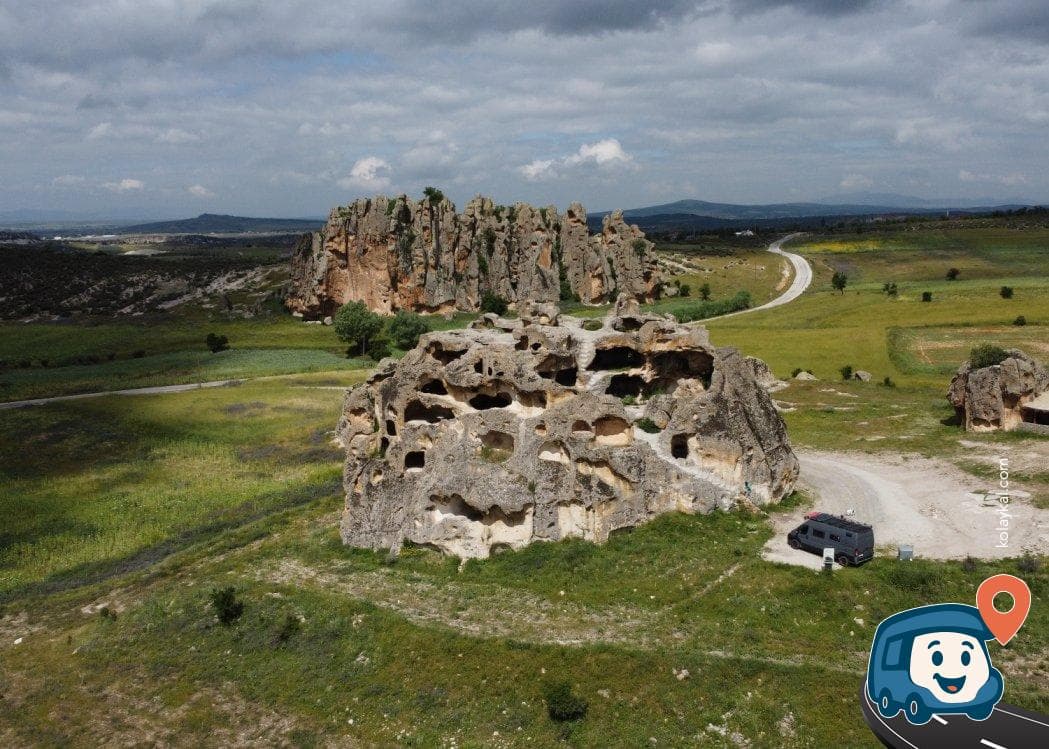 Avdalaz Kalesi Kamp Alanı - İhsaniye, Afyonkarahisar, foto 1